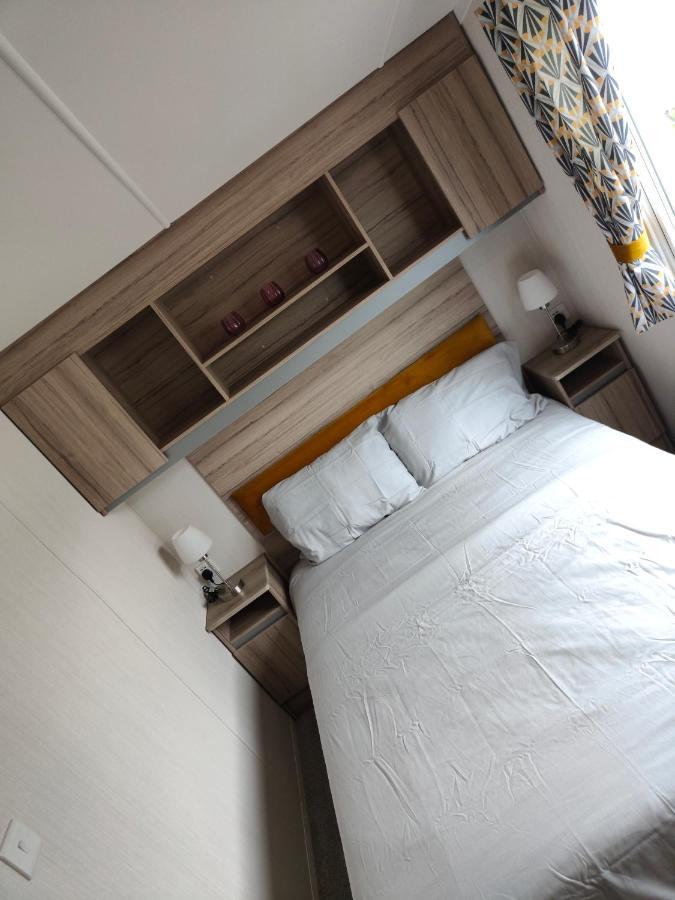 J6 Static Caravan, Fairway Holiday Park サンダウン エクステリア 写真