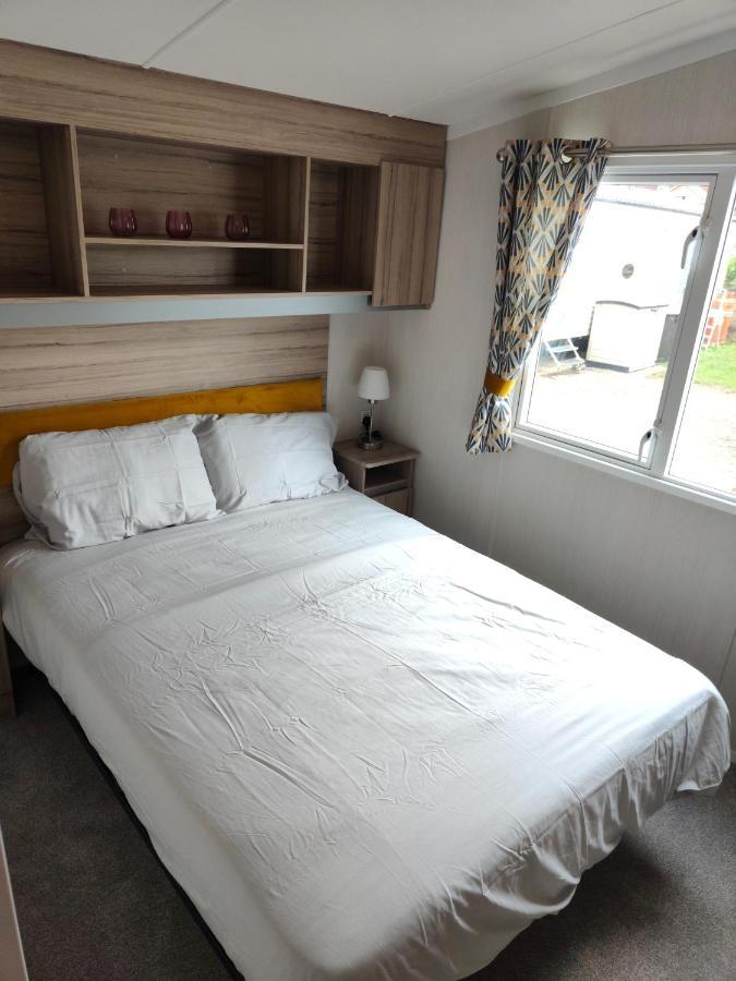 J6 Static Caravan, Fairway Holiday Park サンダウン エクステリア 写真