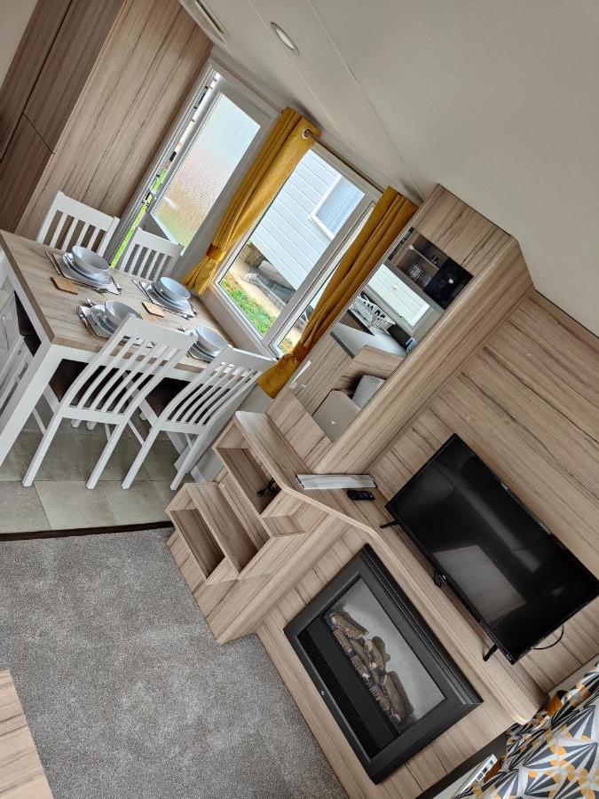 J6 Static Caravan, Fairway Holiday Park サンダウン エクステリア 写真