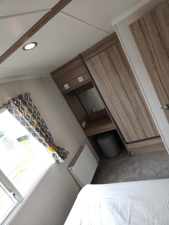J6 Static Caravan, Fairway Holiday Park サンダウン エクステリア 写真